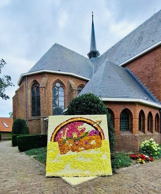 Maartenskerk vier dagen open tijdens Jaarmarkt en Dahlia Mozaïeken